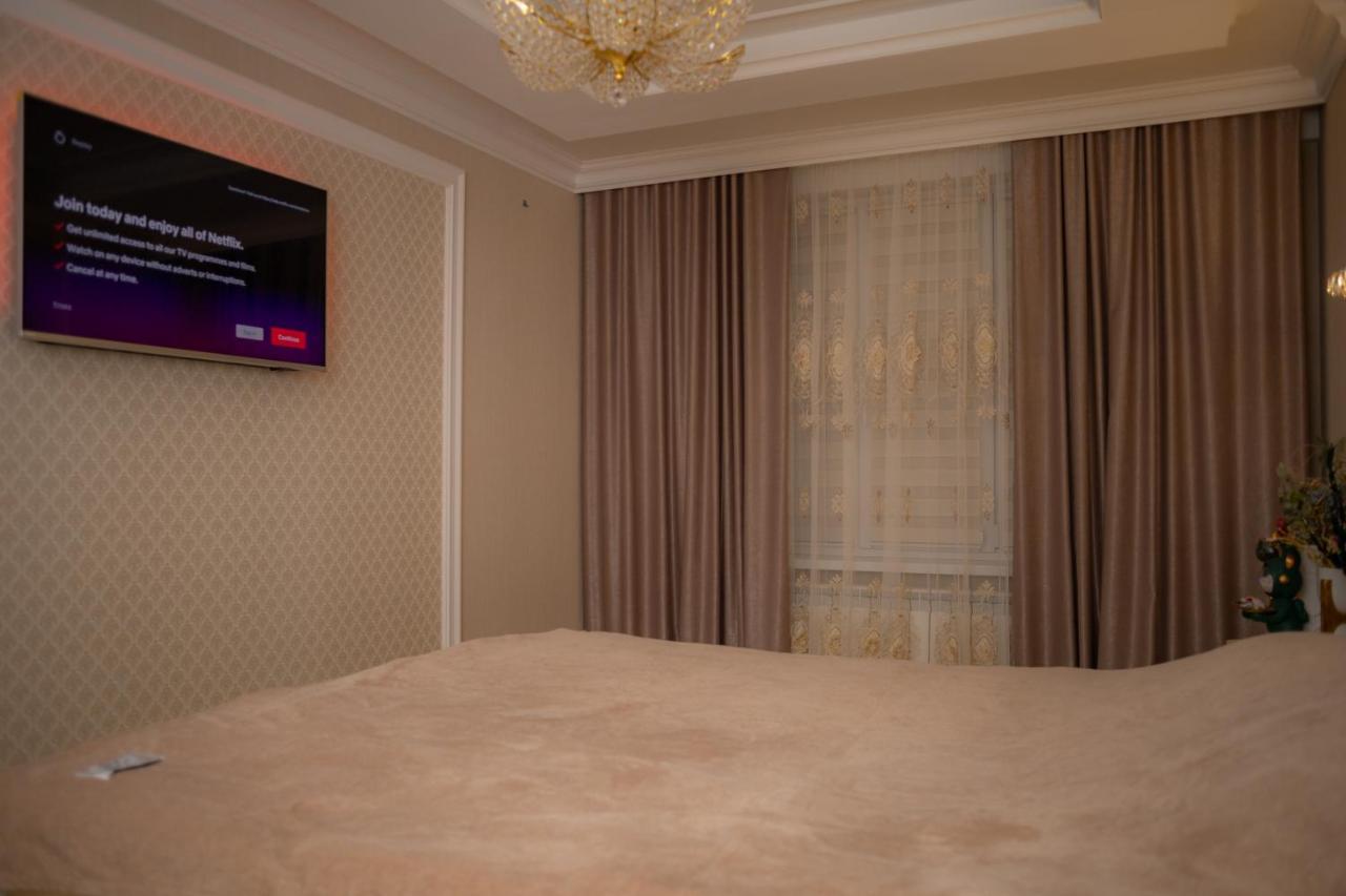 Center Candle Apartment Chisinau Exterior photo